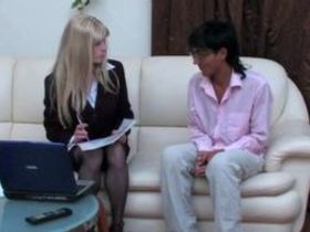 Ебля с русским трансвеститом в колготках